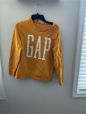 GAP Yellow Logo Crewneck Sweatshirt